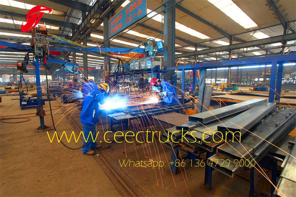 low bed semitrailer workshop