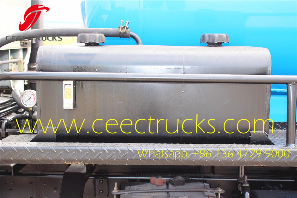 dongfeng mini 3CBM sewage tanker trucks details