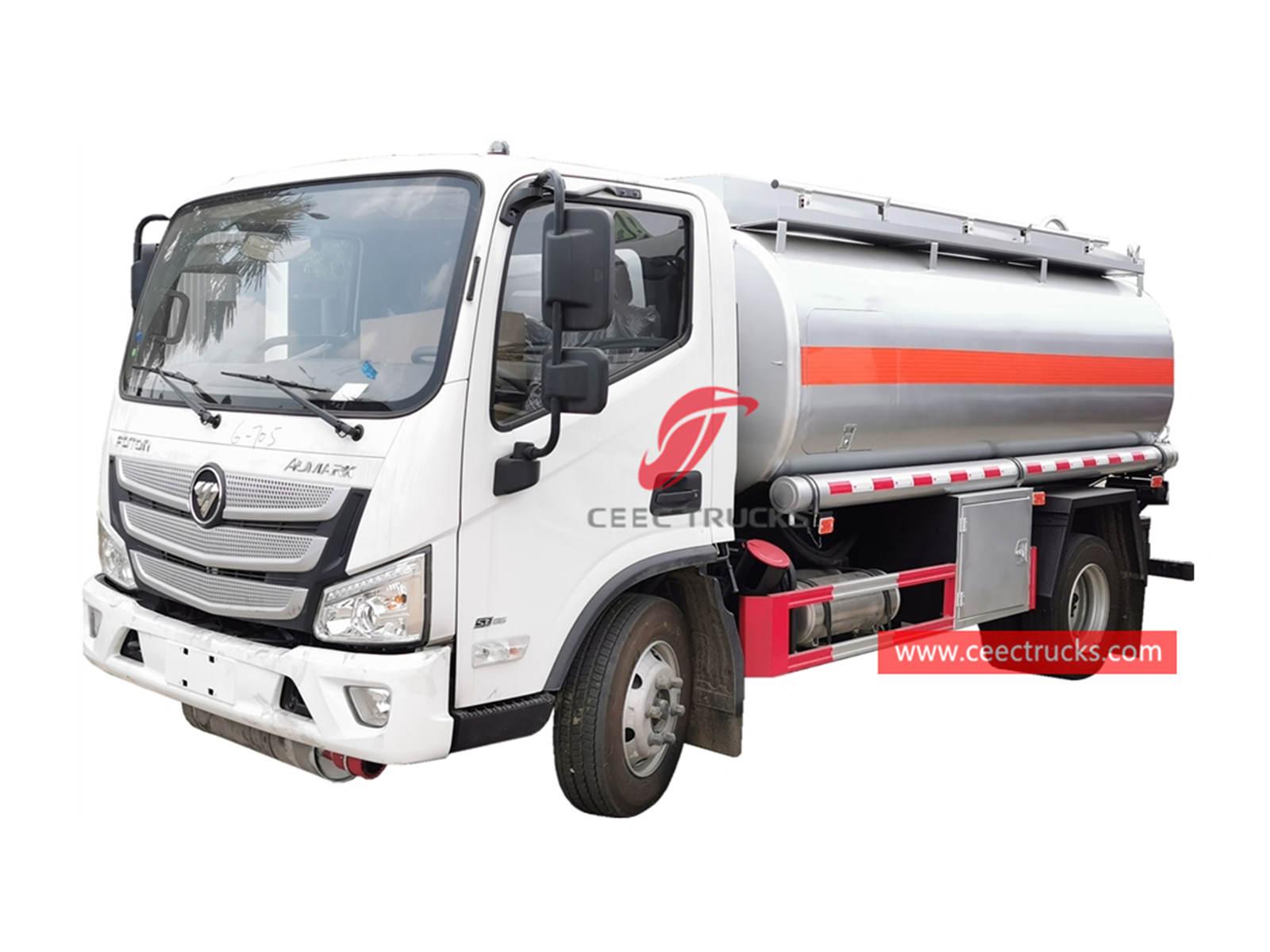 FOTON refueling truck