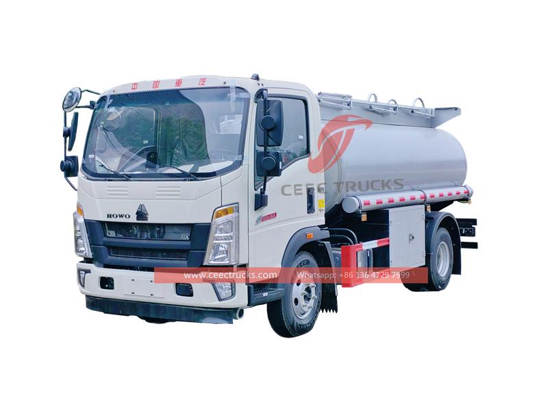 SINOTRUK 6CBM fuel tank truck