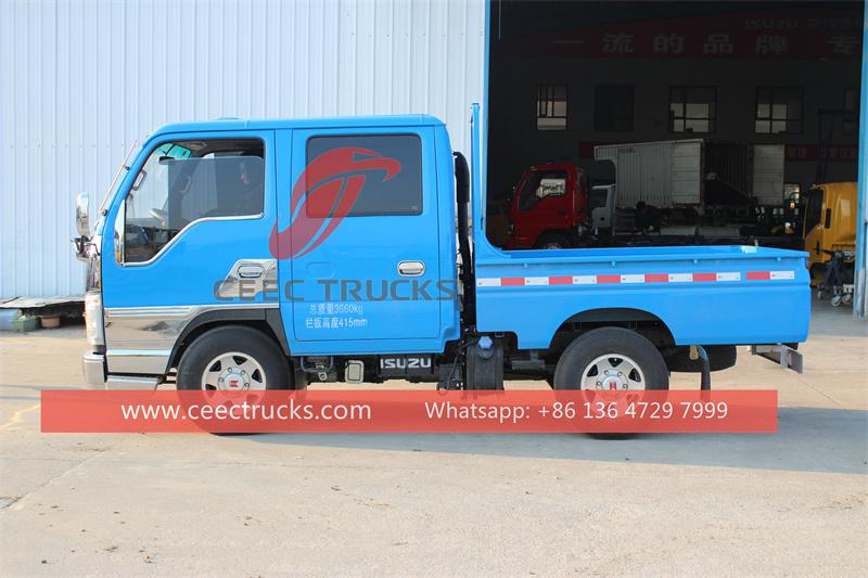 Isuzu double cabin light cargo truck