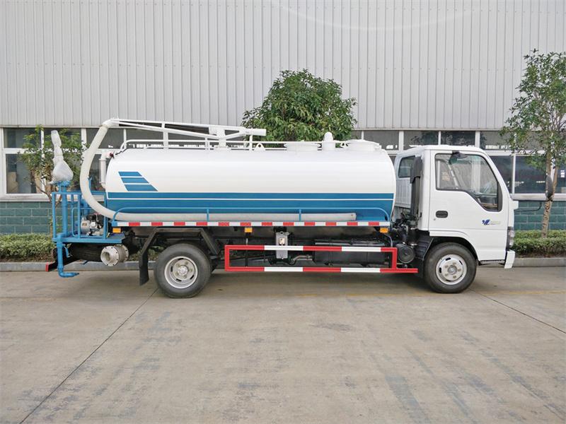 Isuzu NKR sewage cleaning truck