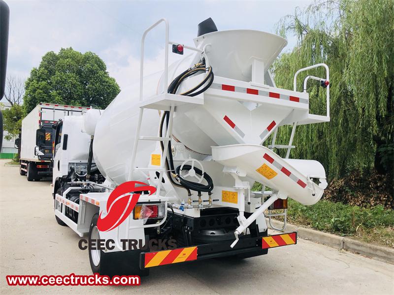 4cbm NPR Isuzu concrete truck mixer