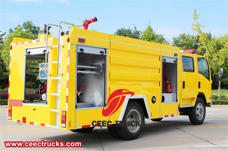 Isuzu NPR water fire fighting truck