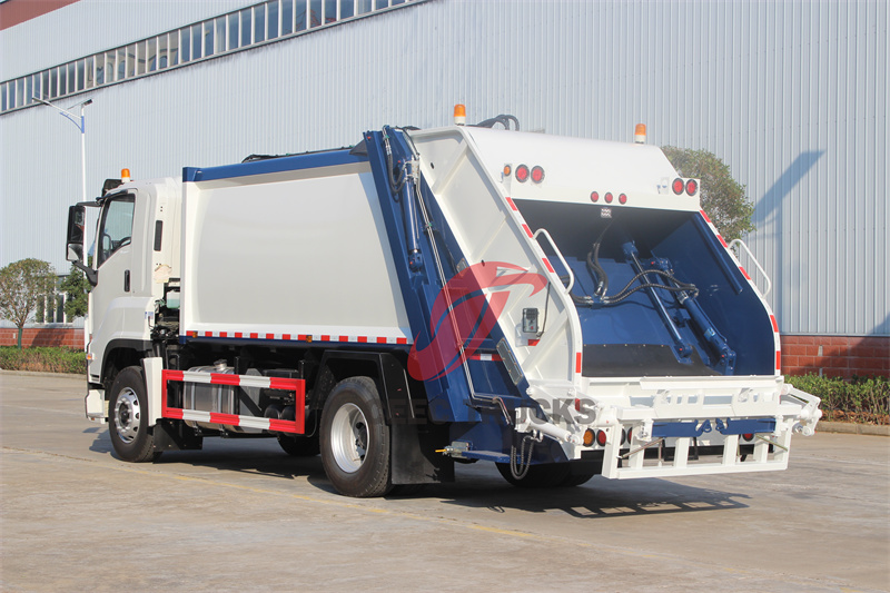 Isuzu GIGA 4x2 14cbm garbage compression truck