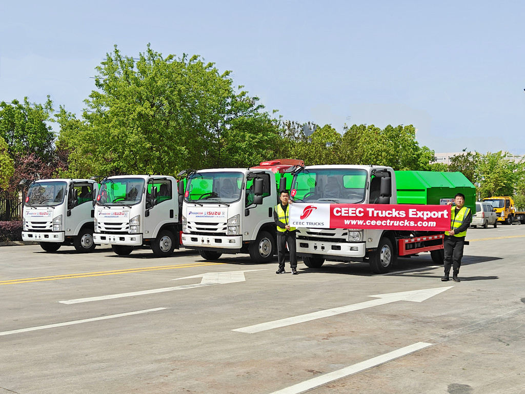 Morocco customer buy 4 units ISUZU hook loader garbage truck
