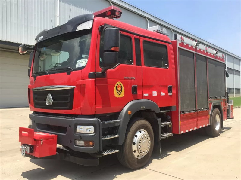 Howo 4x2 emergency lighting fire truck Howo 4x2 emergency lighting fire truck