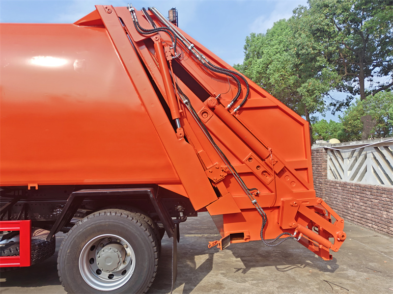 Howo rear loader garbage truck