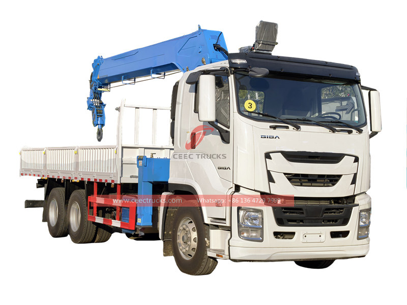 Isuzu GIGA cargo truck mounted 14 tons crane