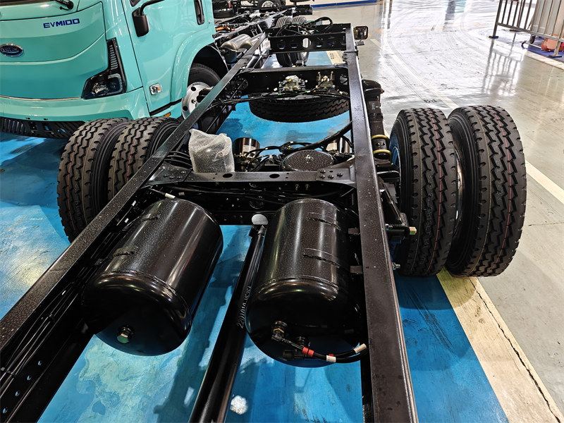 ISUZU 4JZ1 truck with air brake