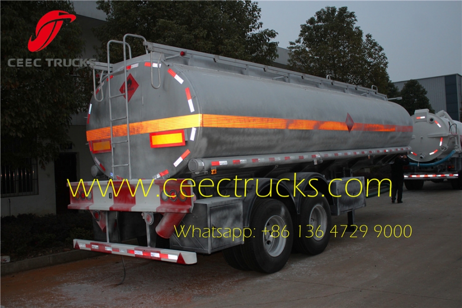 China best 3 axle oil tanker semitrailer export