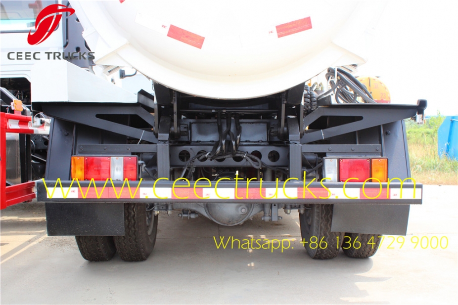 4*2 ISUZU kitchen garbage container truck 4-5 CBM sale