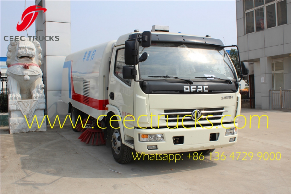 Dongfeng 7400kg gross weight road sweeping truck with sweeper and washer