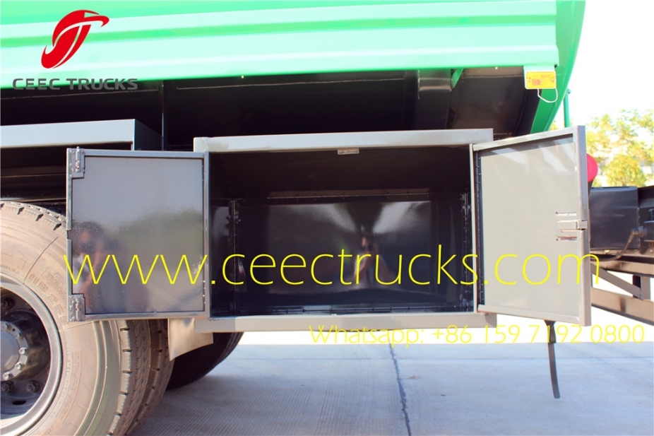 CEEC TRUCKS supply best quality beiben 20CBM oil tanker trucks