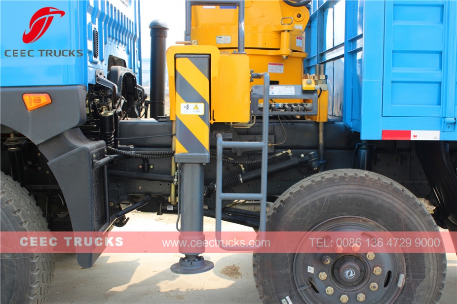 Telescopic 12T mobile boom crane trucks Dongfeng