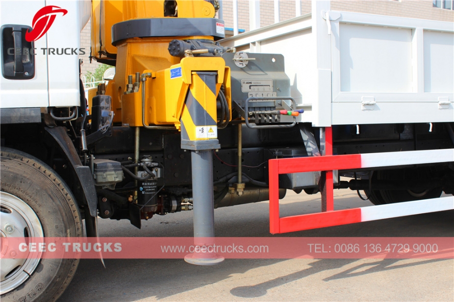 TOP quality ISUZU 5 T truck crane