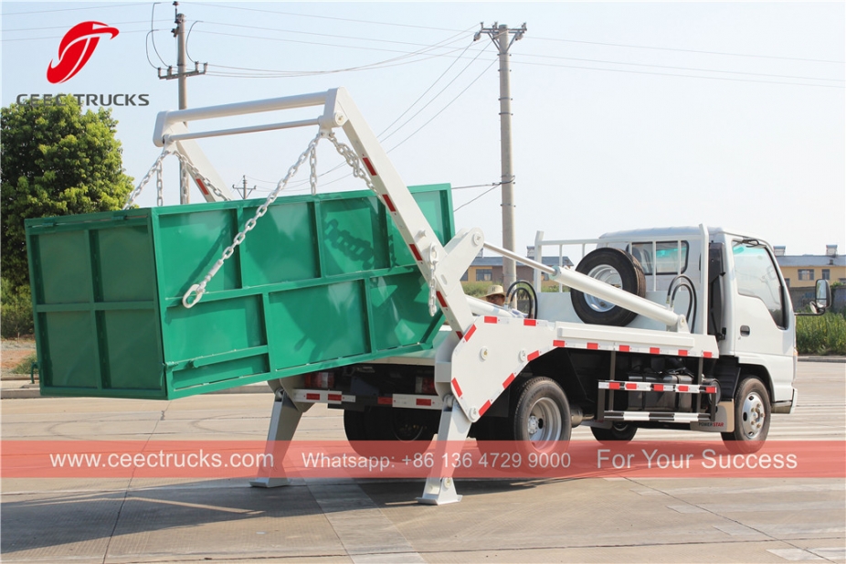 Camión de basura con brazo oscilante ISUZU 4CBM