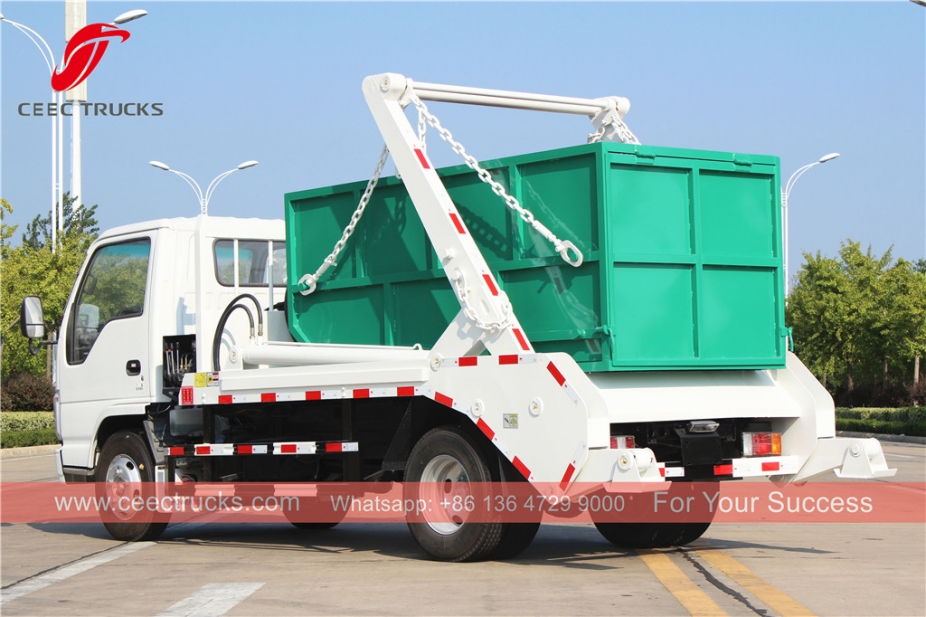 Camión de basura con brazo oscilante ISUZU 4CBM