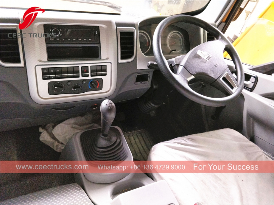 Camión compactador HOWO 8cbm RHD