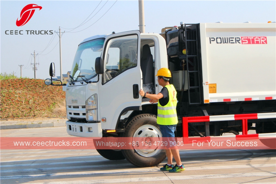 ISUZU 8cbm garbage compactor truck