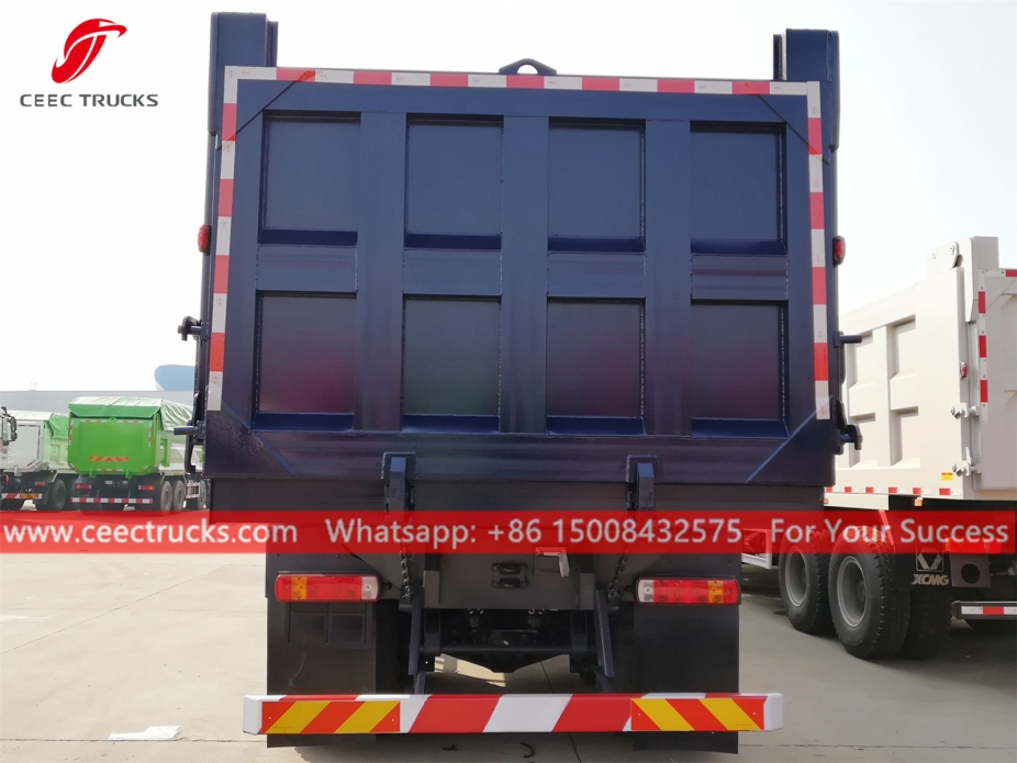 Camión volquete IVECO 8x4