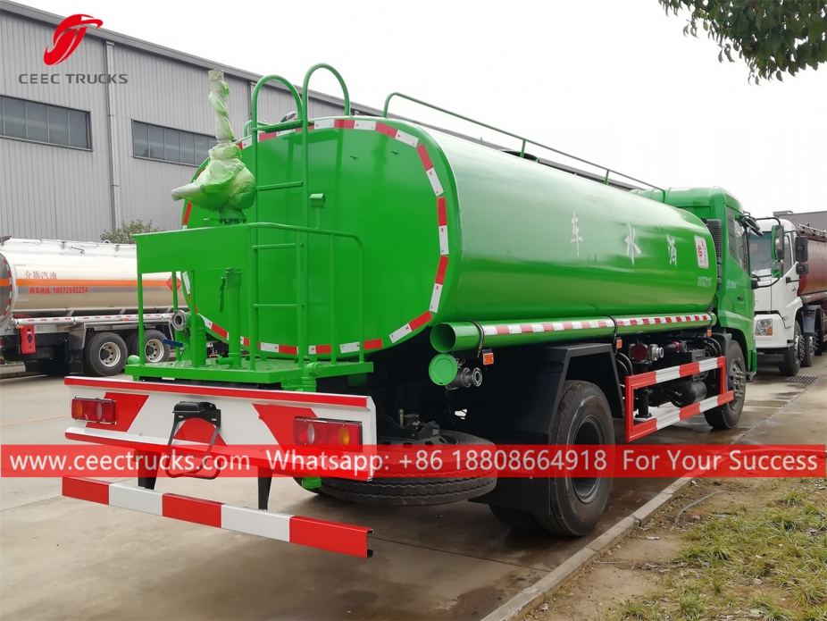 Camión rociador de agua de 11,7 CBM DONGFENG