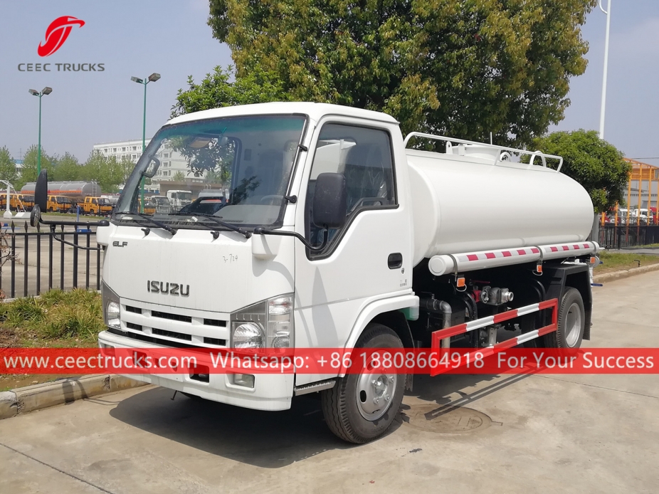 Camión aspersor de agua ISUZU ELF