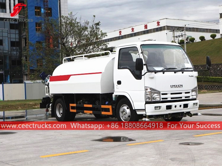 ISUZU 4CBM Depósito de agua con manguera de alta presión