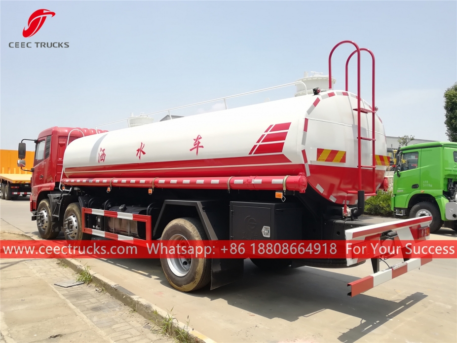 Camión pulverizador de agua de 18 CBM DONGFENG