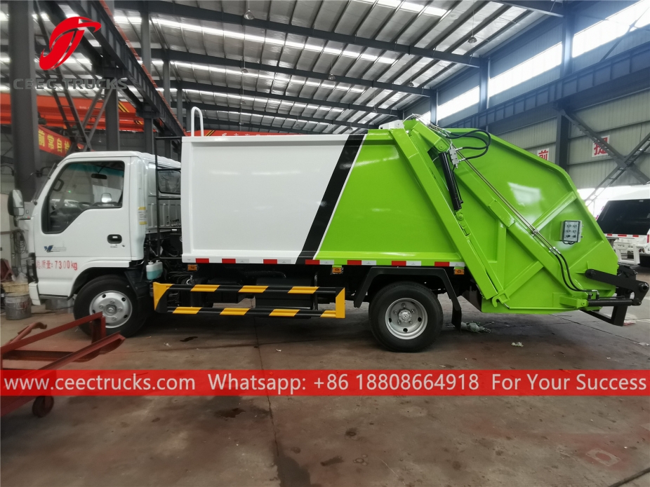 ISUZU 6cbm garbage compactor