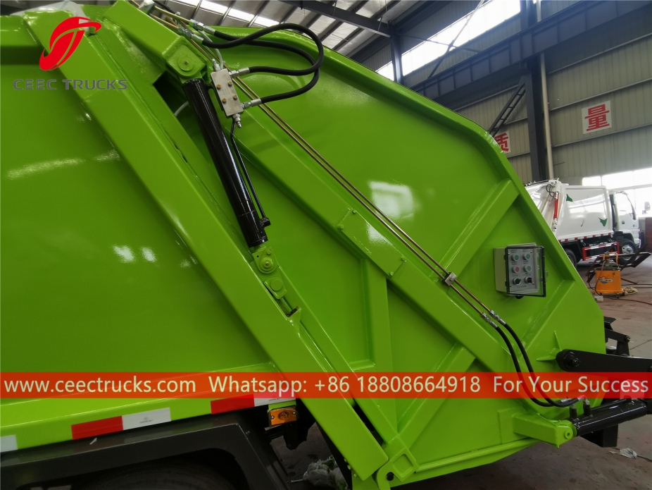 ISUZU 6cbm garbage compactor