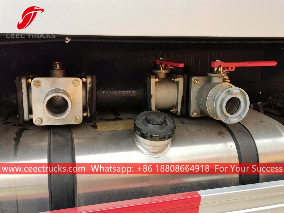 Camión cisterna de agua FOTON