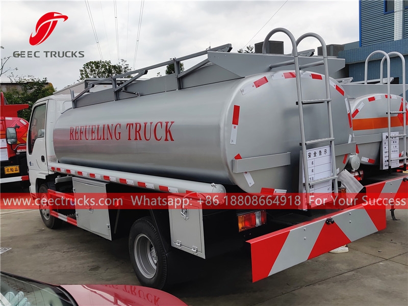 ISUZU 5,000 liters refueling truck