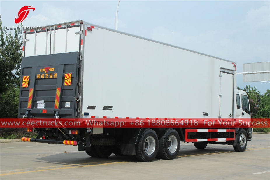 ISUZU 10 wheeler refrigerated truck