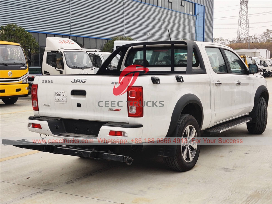 ISUZU pickup road rescue truck