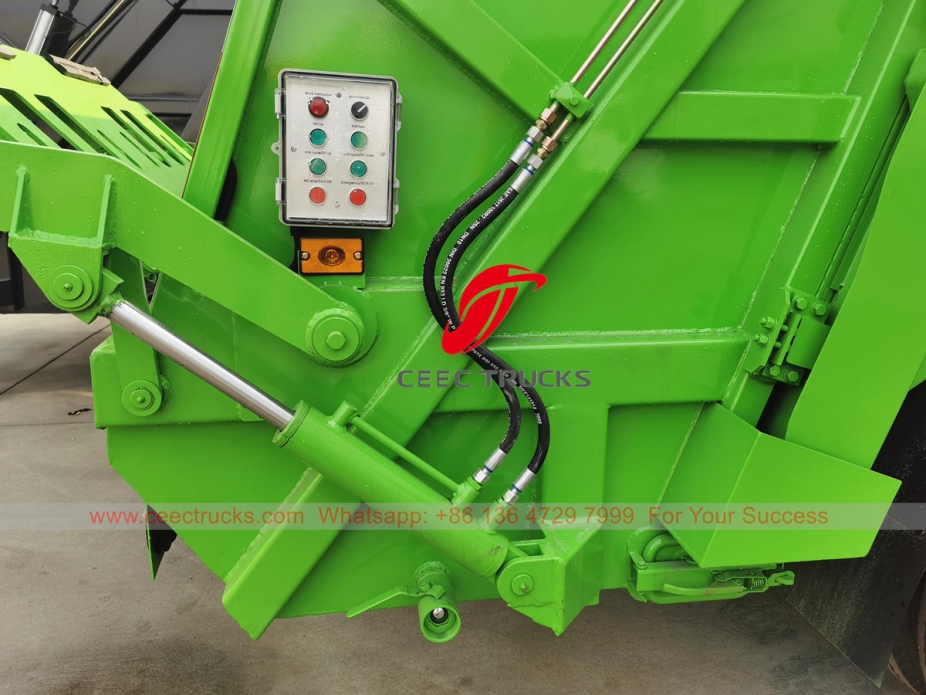 HOWO Refuse compactor for sale