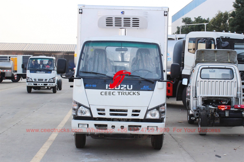 ISUZU NKR chiller lorry