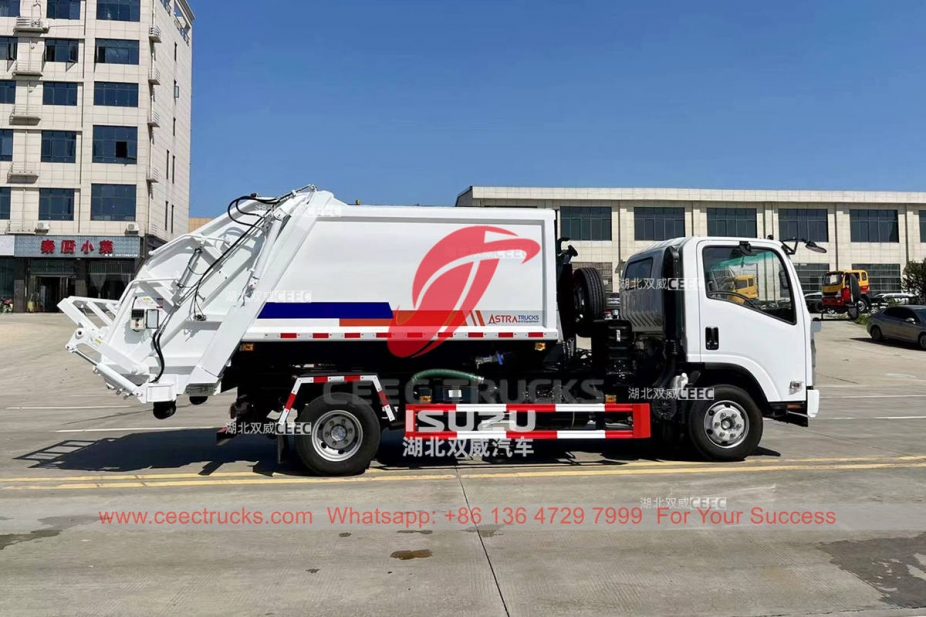 ISUZU ELF 700P hook loader mounted garbage compactor