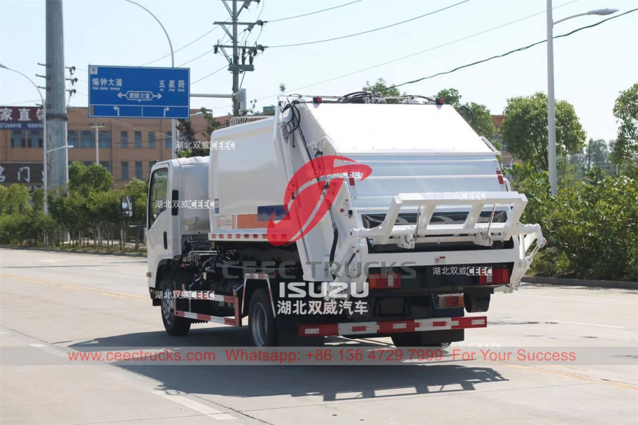 ISUZU ELF 700P hook loader mounted garbage compactor