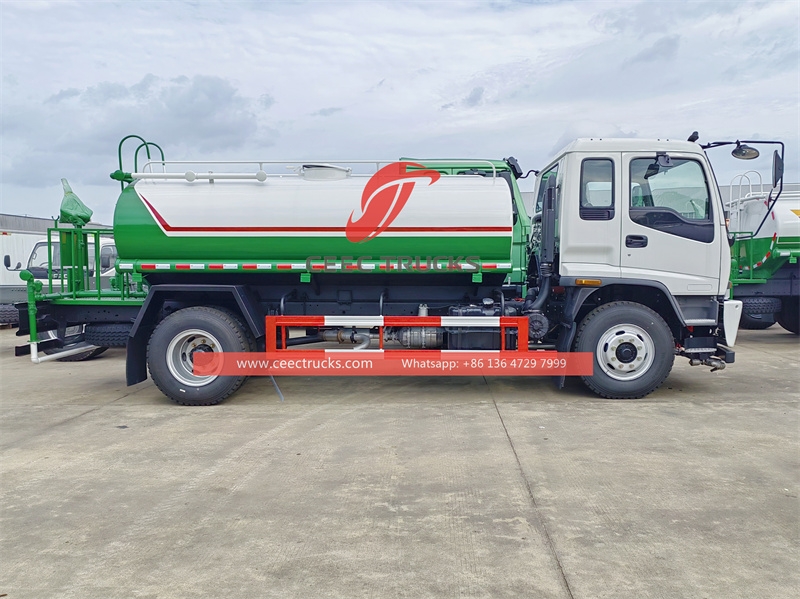 Camión cisterna de agua ISUZU FTR 12,000L a Vietnam