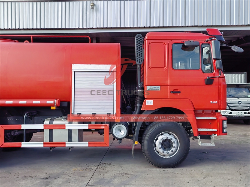 Shacman heavy duty fire fighting 12,000L truck with factory direct sale