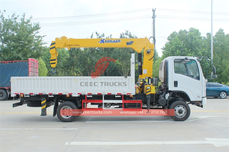 ISUZU 700P 4×4 off-road Crane Truck made in China best factory