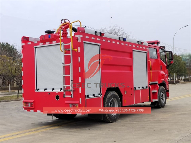 ISUZU GIGA 8,000L fire fighting truck with factory direct sale