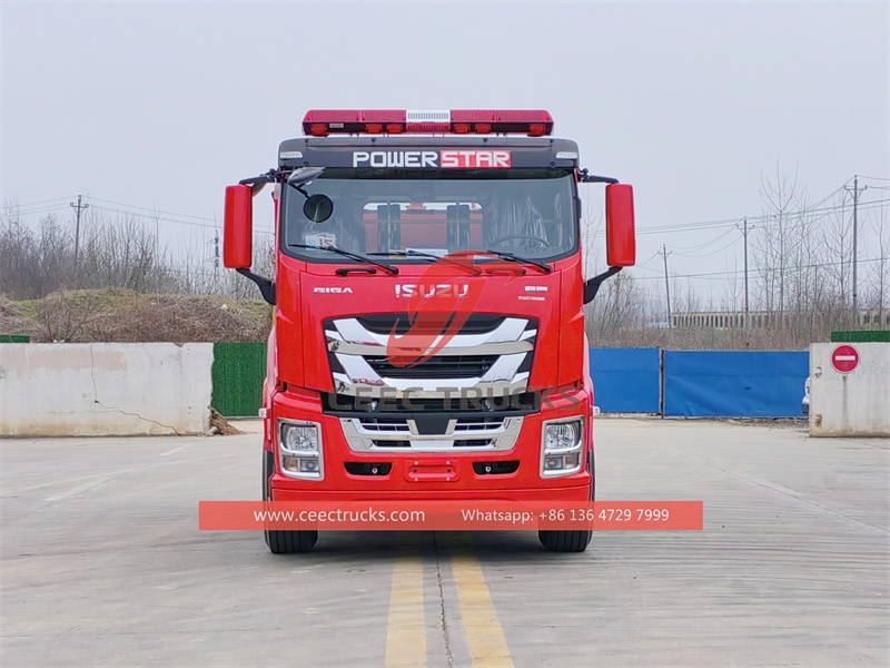 ISUZU GIGA 8,000L fire fighting truck with factory direct sale