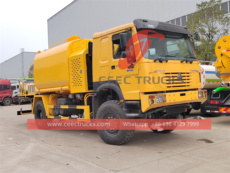 Howo 4x4 Dust Suppression Water Tank Truck for sale