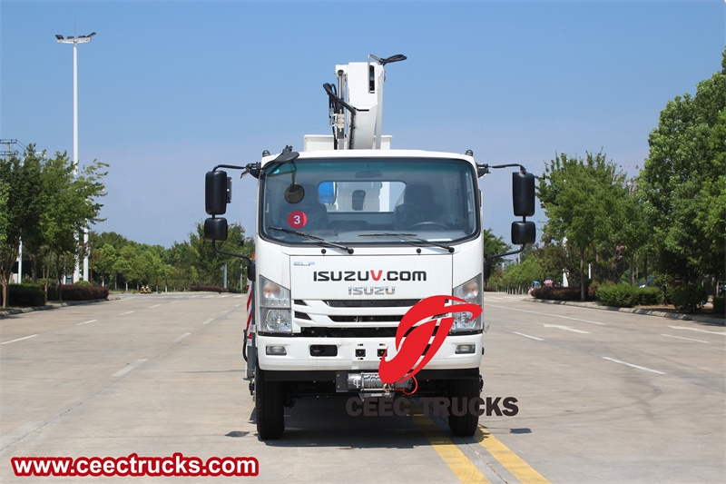 Off Road 4 Wheel Isuzu NPR Aerial Platform Truck