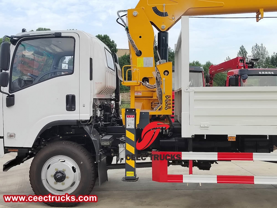 Camión grúa con pluma rígida Isuzu de 3 toneladas