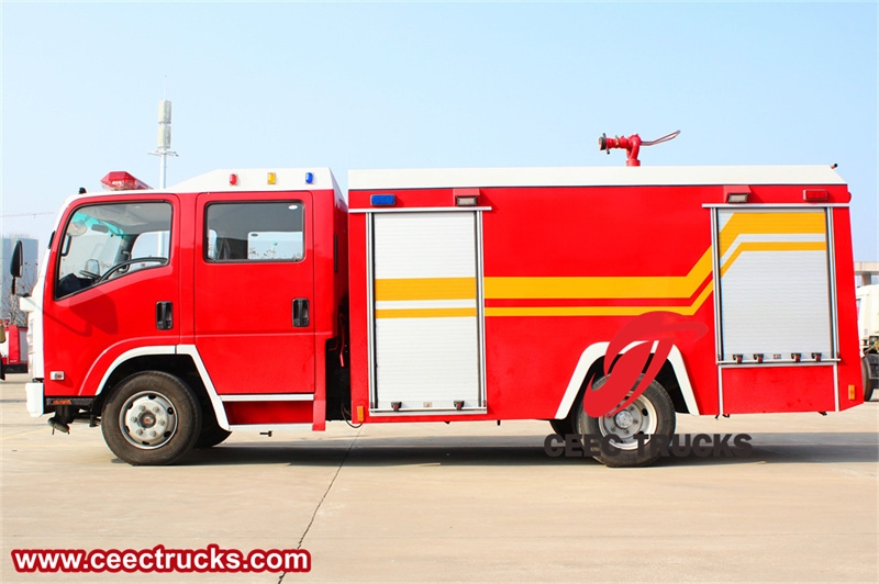 Isuzu 700P water fire fighting truck