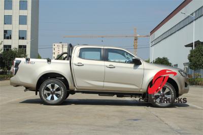 Isuzu 3.0T Diesel Four-Wheel Drive Pickup