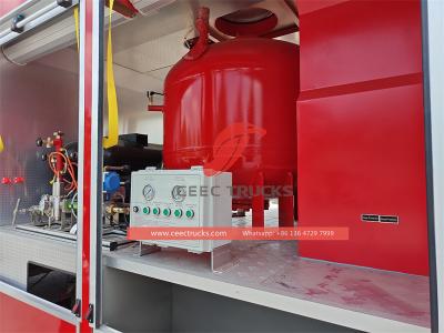 Isuzu  GIGA 4X dry powder fire fighting truck